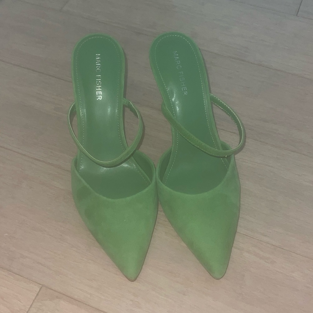 Green Marc fisher suede heels